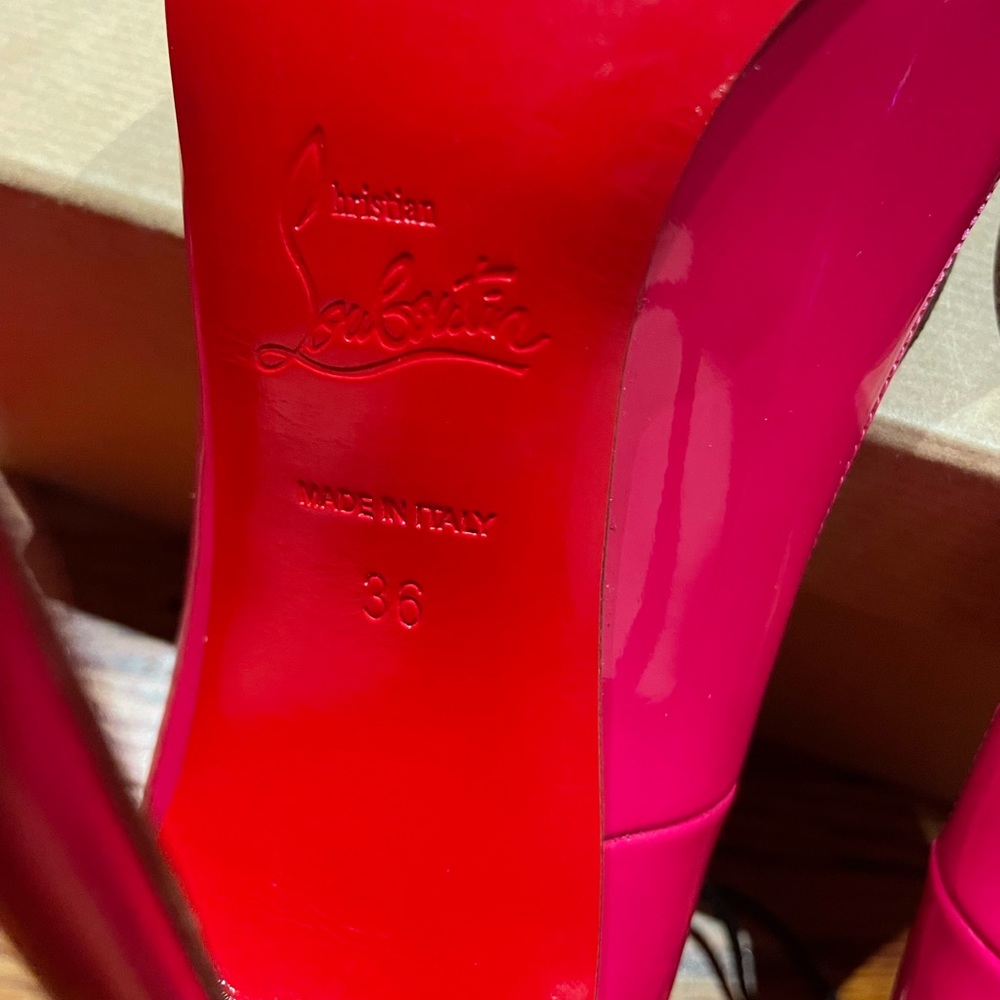 Hot Pink Christian Louboutins. Size 36 - Picture 7 of 11